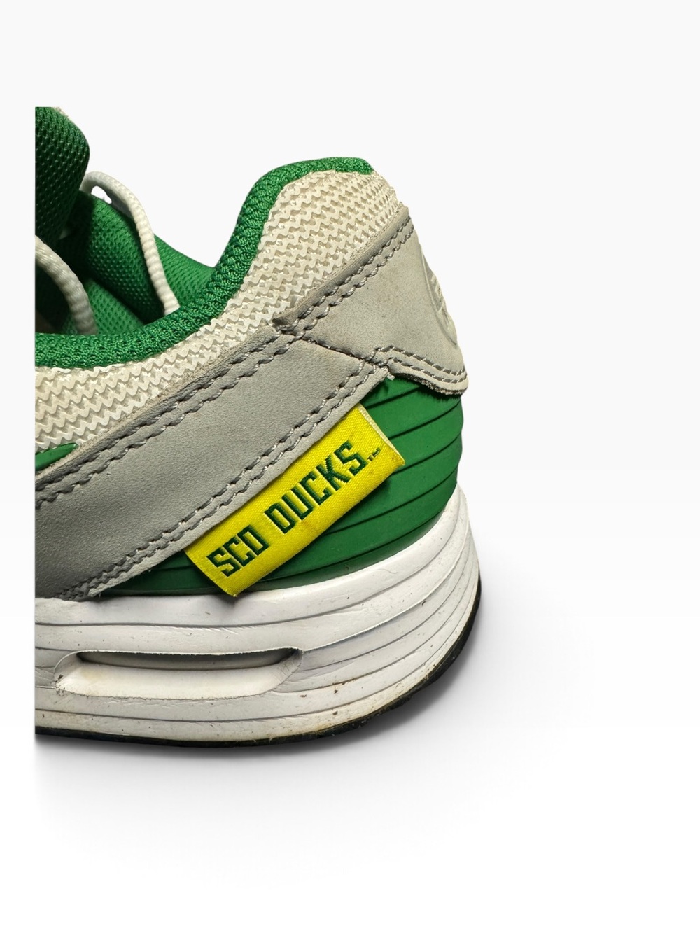Nike Air Max Solo Oregon Ducks Edition University of Oregon Exclusive Men’s 8 - Picture 3 of 9
